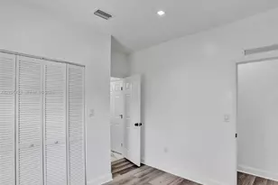 2135 SW 4th St, Miami, FL 33135 - Photo 11