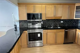 6039 Collins Ave, Miami Beach, FL 33140 - Photo 3