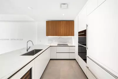 1400 Biscayne Blvd #2604, Miami, FL 33132 - Photo 7