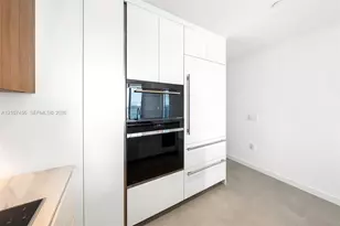 1400 Biscayne Blvd, Miami, FL 33132 - Photo 9