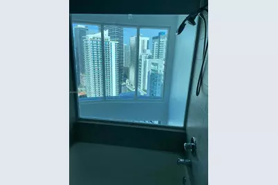 60 SW 13th St #3426, Miami, FL 33130 - Photo 5