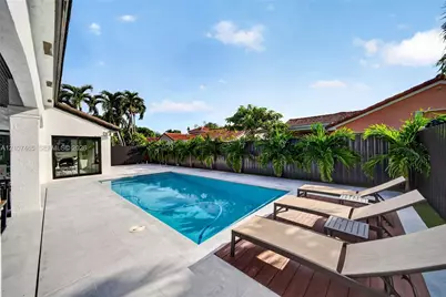7873 SW 161st Pl, Miami, FL 33193 - Photo 11
