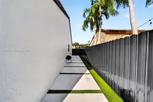 7873 SW 161st Pl, Miami, FL 33193 - Photo 15