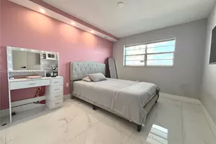 1770 NE 191st St, Miami, FL 33179 - Photo 9