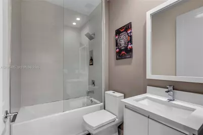 10545 NW 63rd Ter, Doral, FL 33178 - Photo 19
