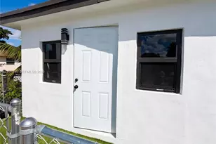 212 NW 28th Way, Fort Lauderdale, FL 33311 - Photo 3