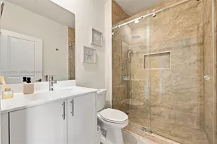4274 NW 83rd Ave, Doral, FL 33166 - Photo 17