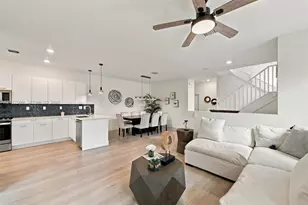 4274 NW 83rd Ave, Doral, FL 33166 - Photo 5