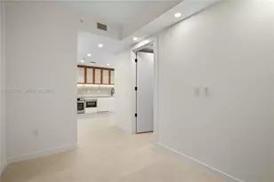 2200 Brickell Ave, Miami, FL 33129 - Photo 27