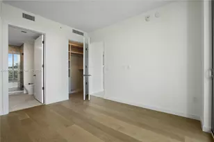 2200 Brickell Ave, Miami, FL 33129 - Photo 19