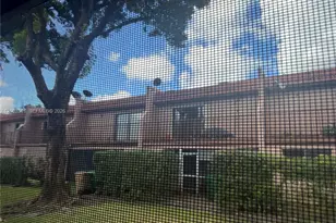 12 S Valencia Dr, Davie, FL 33324 - Photo 35