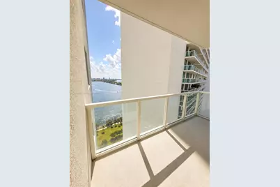 1900 N Bayshore Dr #3005, Miami, FL 33132 - Photo 5