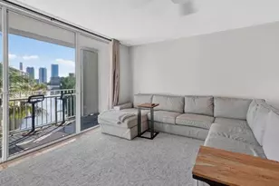 16531 NE 35th Ave, North Miami Beach, FL 33160 - Photo 15
