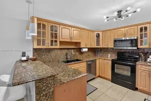 16531 NE 35th Ave, North Miami Beach, FL 33160 - Photo 21