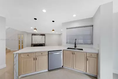 9177 W Sunrise, Plantation, FL 33322 - Photo 19