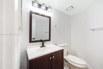 9177 W Sunrise, Plantation, FL 33322 - Photo 25