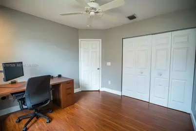 1593 SW 189th Ave, Pembroke Pines, FL 33029 - Photo 23