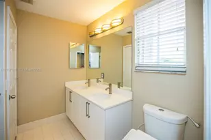 1593 SW 189th Ave, Pembroke Pines, FL 33029 - Photo 19