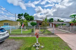 380 NE 173rd St, North Miami Beach, FL 33162 - Photo 7