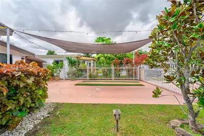 380 NE 173rd St, North Miami Beach, FL 33162 - Photo 39
