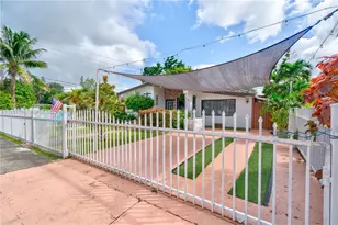 380 NE 173rd St, North Miami Beach, FL 33162 - Photo 13