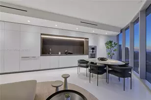 300 Biscayne Blvd Way, Miami, FL 33131 - Photo 7