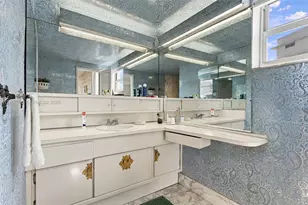9111 E Bay Harbor Dr, Bay Harbor Islands, FL 33154 - Photo 23