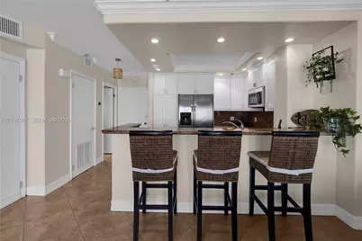 133 N Pompano Beach Blvd #PH-6, Pompano Beach, FL 33062 - Photo 15