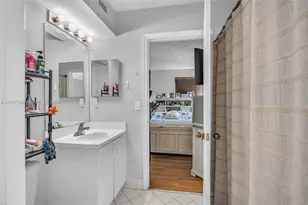 3765 San Simeon Cir, Weston, FL 33331 - Photo 11