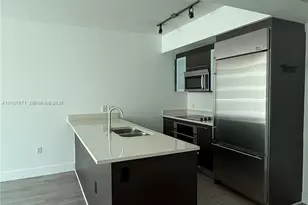 500 Brickell Ave, Miami, FL 33131 - Photo 3