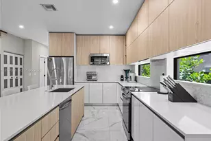 307 SW 10th St, Fort Lauderdale, FL 33315 - Photo 13