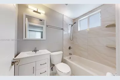 360 E 11th St #360, Hialeah, FL 33010 - Photo 27