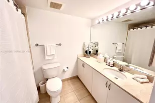 1750 N Bayshore Dr, Miami, FL 33132 - Photo 9