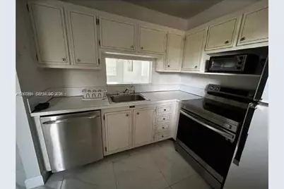 5003 NW 35th St #506, Lauderdale Lakes, FL 33319 - Photo 7