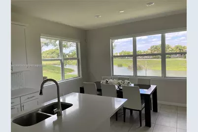 4615 Greenway Dr, Hollywood, FL 33021 - Photo 5