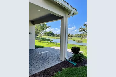 4615 Greenway Dr, Hollywood, FL 33021 - Photo 7