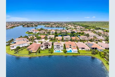 8960 Lakeview Pl, Parkland, FL 33076 - Photo 11
