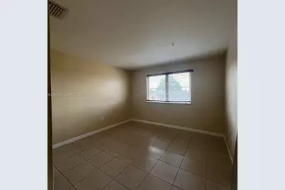 7080 NW 177th St #203-13, Hialeah, FL 33015 - Photo 23