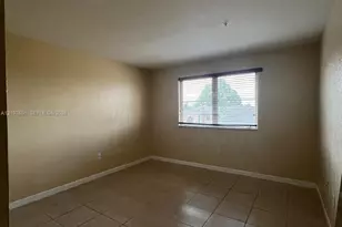 7080 NW 177th St, Hialeah, FL 33015 - Photo 23