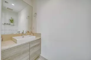 1080 Brickell Ave, Miami, FL 33131 - Photo 13