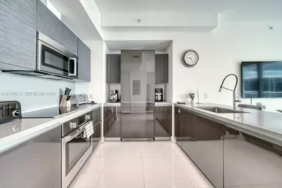 1080 Brickell Ave #3802, Miami, FL 33131 - Photo 3