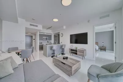 1080 Brickell Ave #3802, Miami, FL 33131 - Photo 5