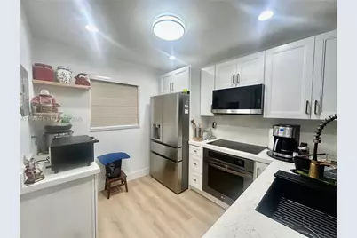 151 Berkley Rd #112, Hollywood, FL 33024 - Photo 7