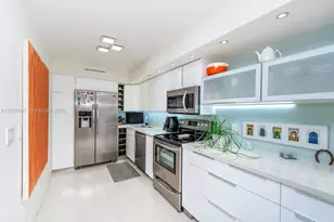 200 SE 15th Rd, Miami, FL 33129 - Photo 3