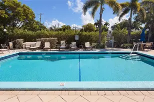 701 NE 1st Ct, Hallandale Beach, FL 33009 - Photo 39
