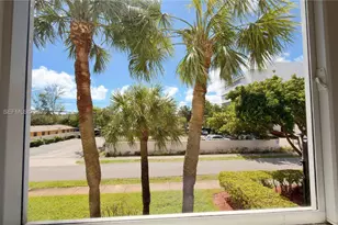 701 NE 1st Ct, Hallandale Beach, FL 33009 - Photo 15