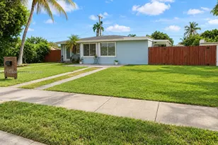 9760 Jamaica Dr, Cutler Bay, FL 33189 - Photo 5