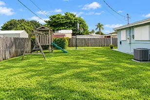 9760 Jamaica Dr, Cutler Bay, FL 33189 - Photo 21
