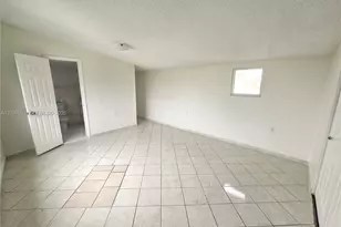 8891 SW 36th St, Miami, FL 33165 - Photo 9