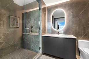 20 NE 11th, Miami, FL 33132 - Photo 27
